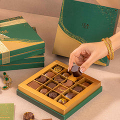 Emerald Sparkle Box Of 16