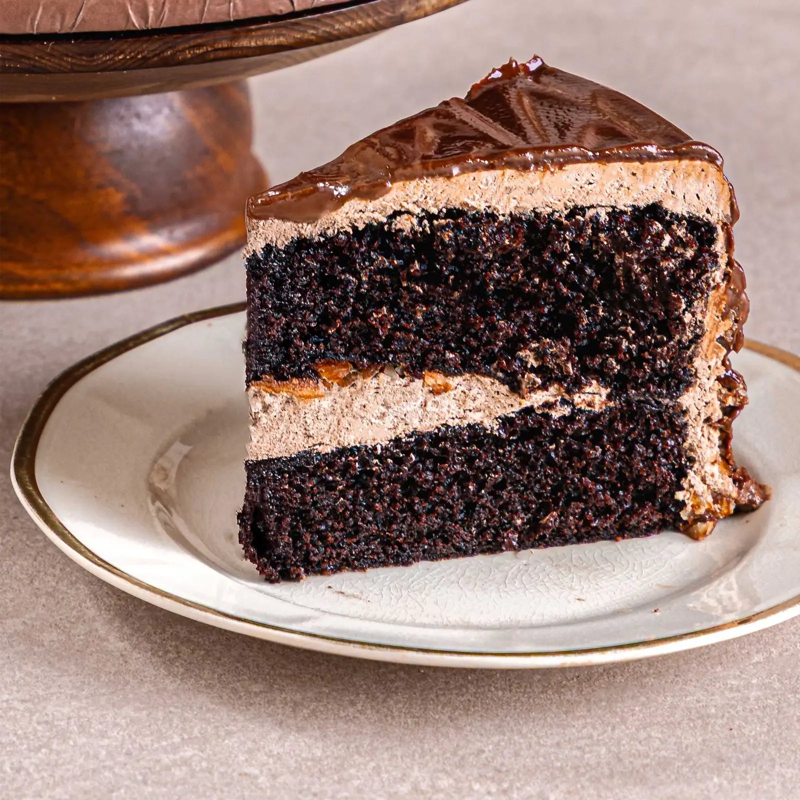 Forerro Rochers Ferrero Rochers Cake | Premium Chocolate Cake by Olmec – Olmec ...