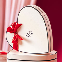 Ivory Noir Heart Box of 14